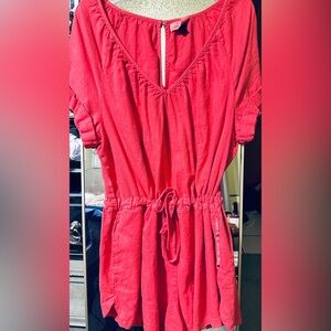 Universal Thread coral romper